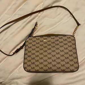 Michael Kors Crossbody Bag